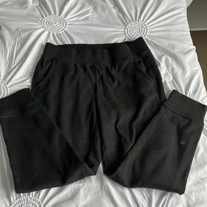 Black women’s jogger sweatpants